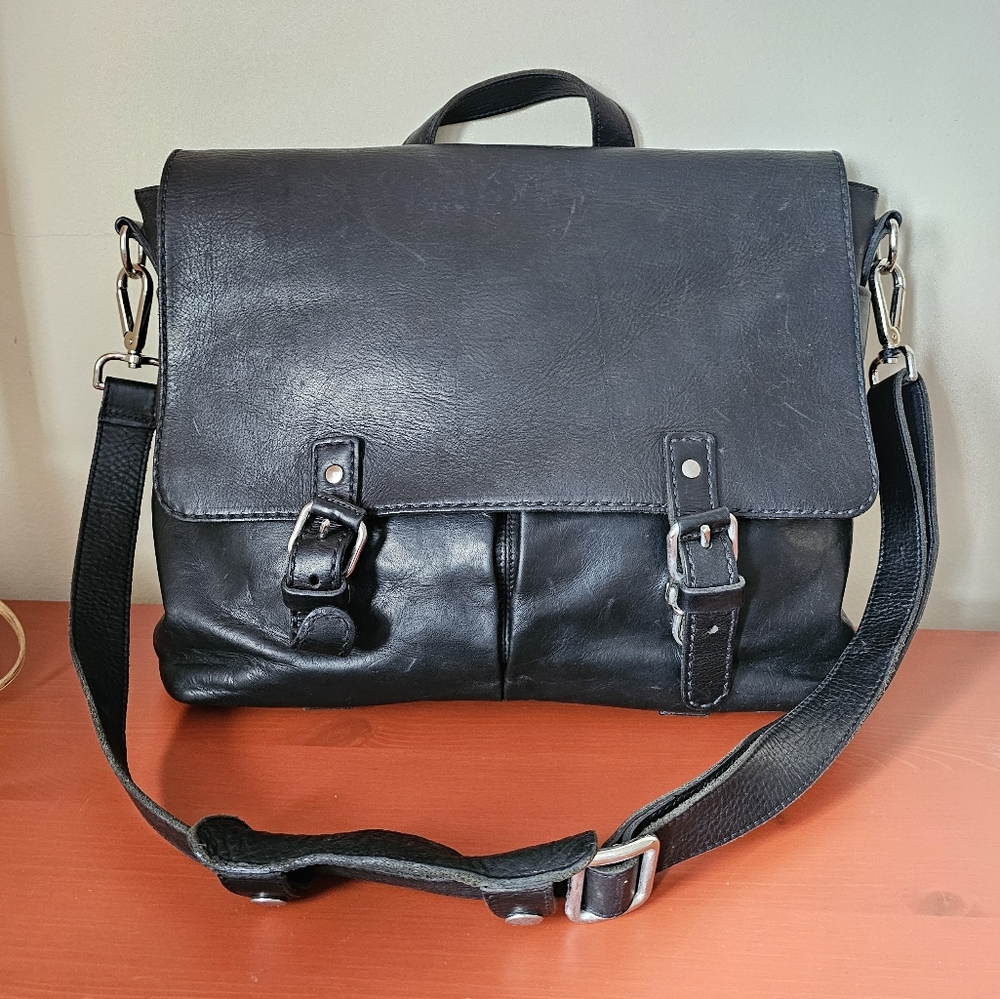 Roots Leather Messenger/Laptop Bag